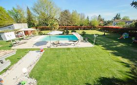 Villa De Vacances Moderne A Cote De Bergerac